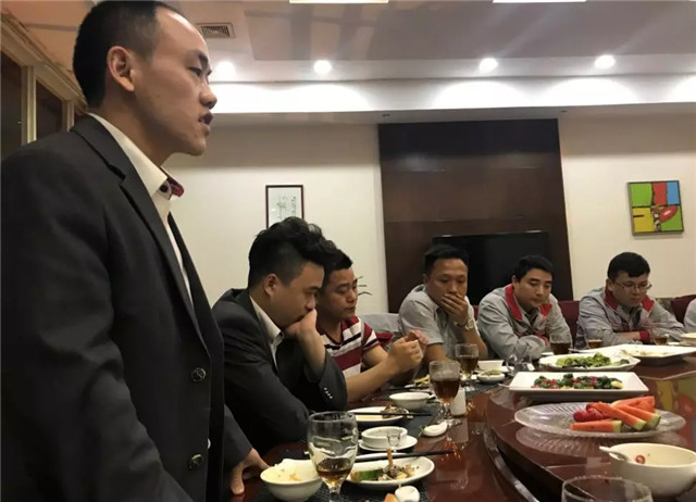 亮閣門窗｜家庭文化系列報(bào)道之——傳承孝道文化！