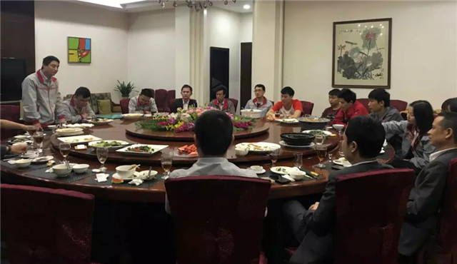 亮閣門窗｜家庭文化系列報(bào)道之——傳承孝道文化！