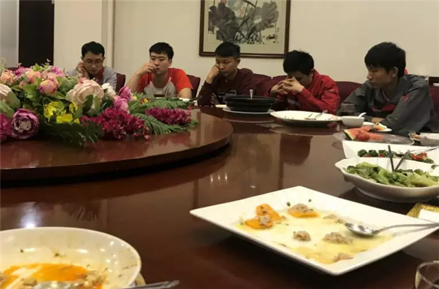 亮閣門窗｜家庭文化系列報(bào)道之——傳承孝道文化！