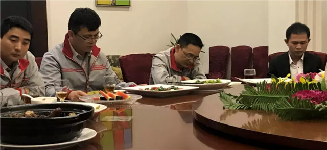 亮閣門窗｜家庭文化系列報(bào)道之——傳承孝道文化！