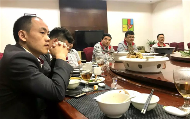 亮閣門窗｜家庭文化系列報(bào)道之——傳承孝道文化！