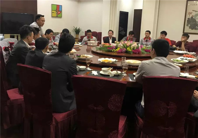 亮閣門窗｜家庭文化系列報(bào)道之——傳承孝道文化！