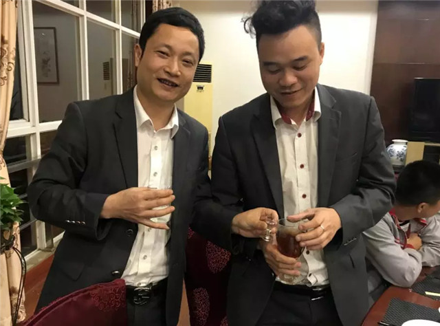 亮閣門窗｜家庭文化系列報(bào)道之——傳承孝道文化！